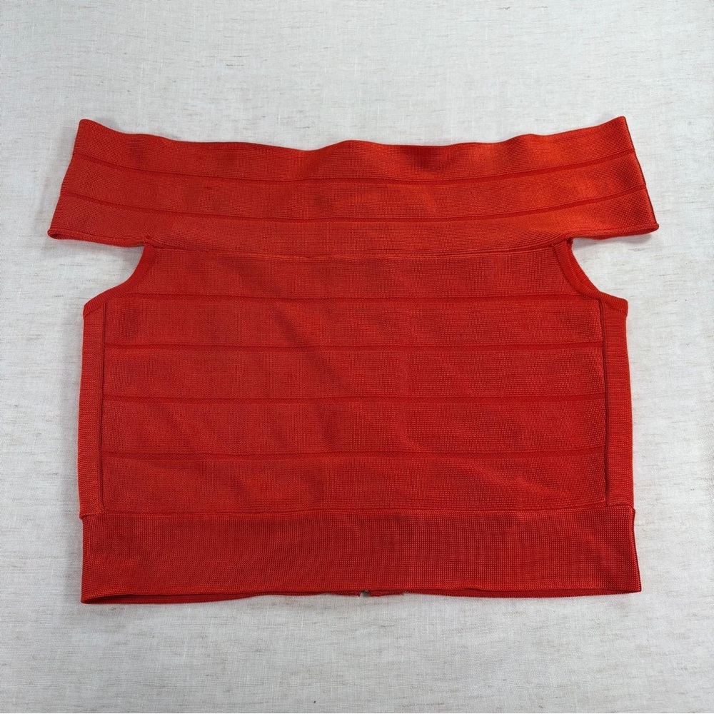 French Connection Red SolidShoulder Stretch Zip Crop Top Women's M